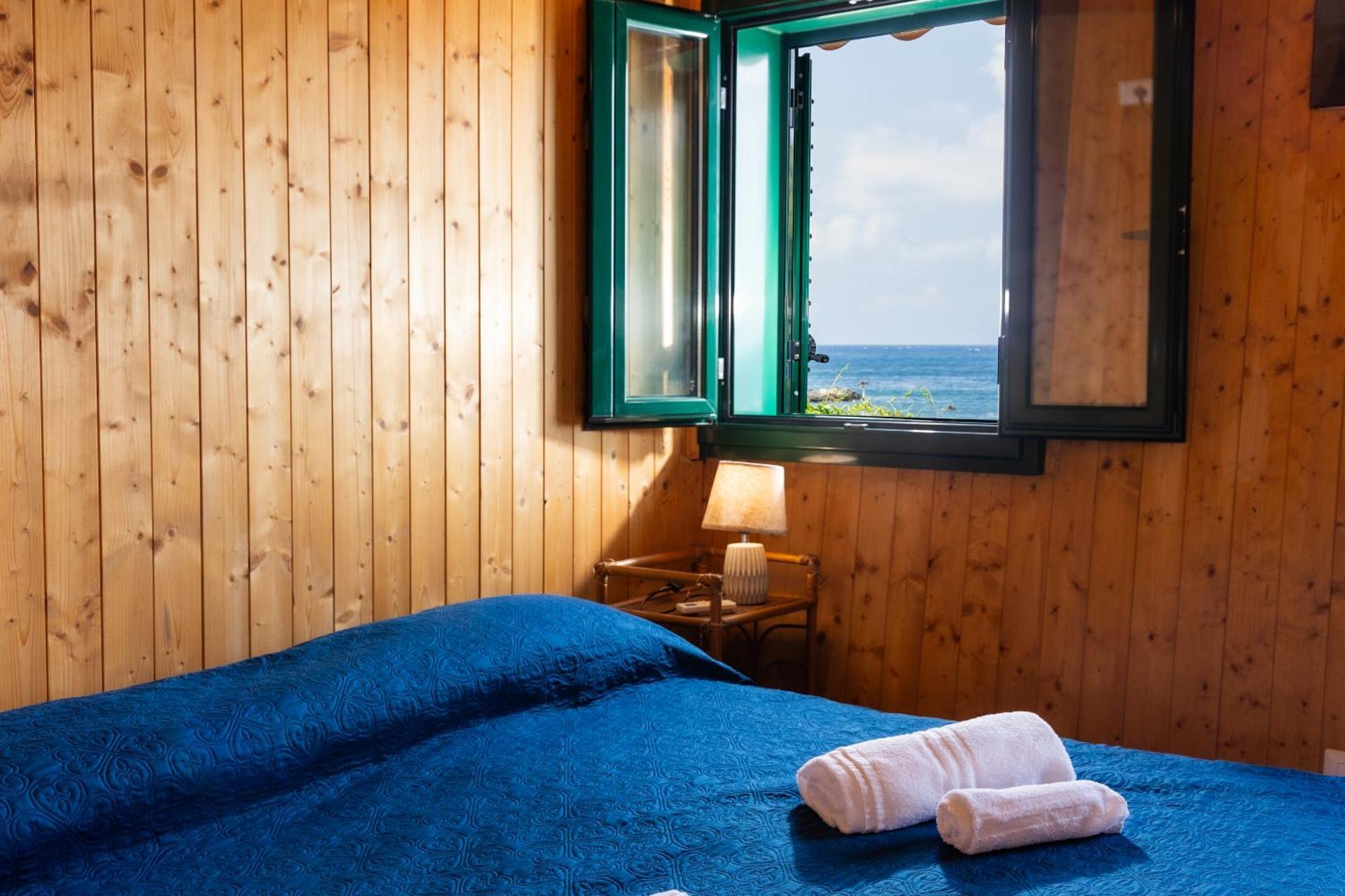 Riva Smeralda Camping Lodge Milazzo Eksteriør billede
