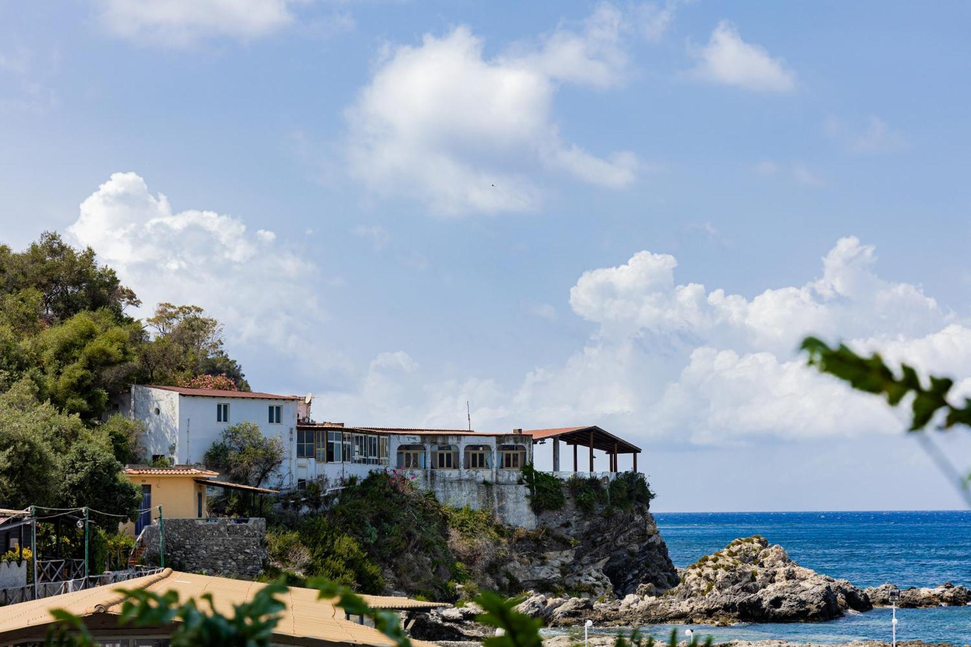 Riva Smeralda Camping Lodge Milazzo Eksteriør billede