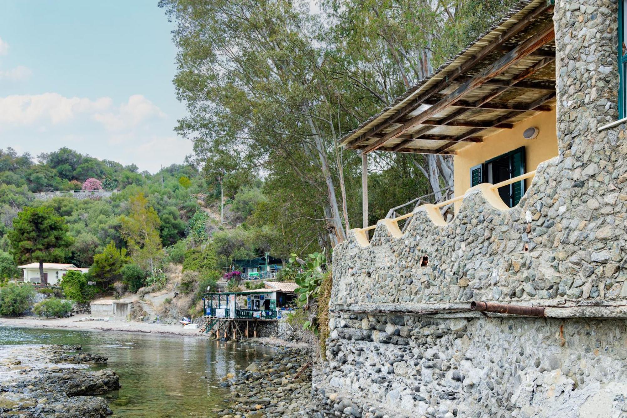 Riva Smeralda Camping Lodge Milazzo Eksteriør billede